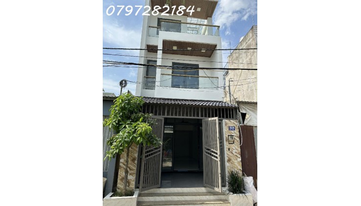 NHÀ MỚI ĐẸP  Ở NGAY - NỘI THẤT CAO CẤP - HẺM XE HƠI -LONG TRƯỜNG -3 TẦNG -3PN- Q9