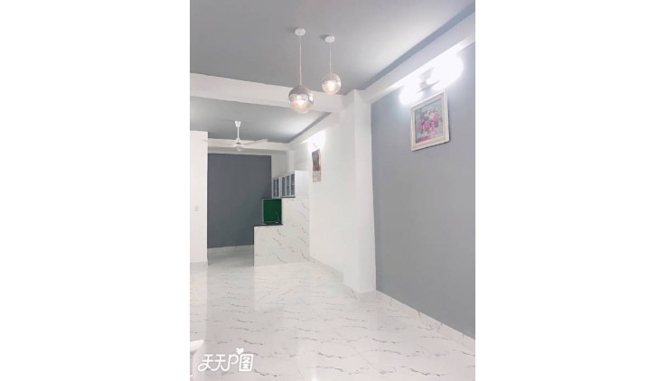 HÀNG SIÊU HOT TRUNG TÂM Q10. NHÀ 3 LẦU MỚI VÀO Ở NGAY. 35m2 3 tầng giá có 5 tỷ 3
