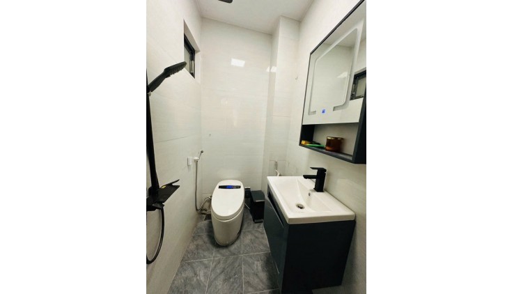 3131- Bán nhà Hoàng Hoa Thám 59,5 m2  - Quận Bình Thạnh  hẻm 29/ , hẻm 3m5 giá 4 tỷ 5