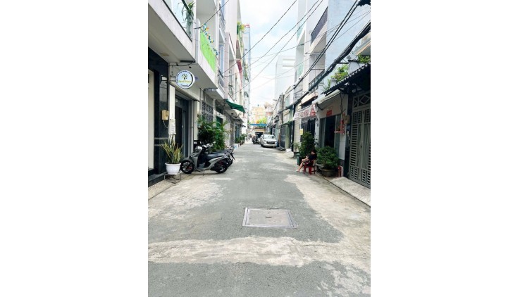 Bán Đất Bình Tiên, Phường 7, Quận 6. DT 50m2 x 1 tầng (4 x 13). Giá 4  tỷ TL.