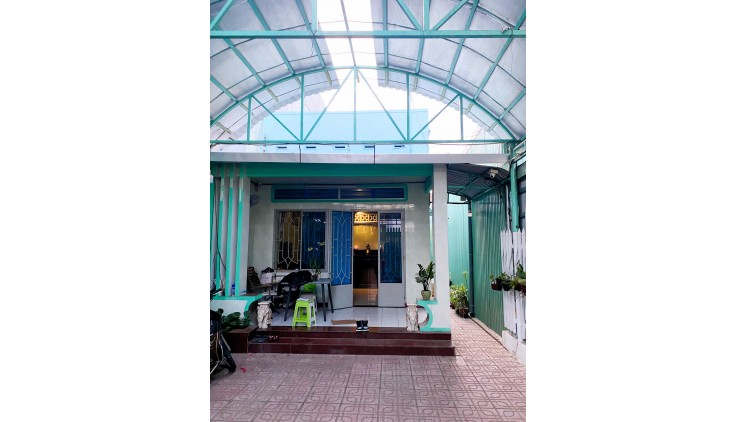Bán nhà cấp 4 132m2 2pn có sân để xe hơi đường 13 - Linh Xuân