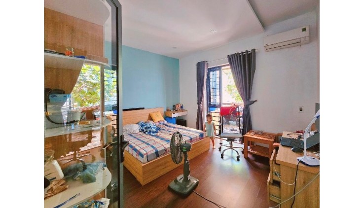 CHÍNH CHỦ CẨN BÁN NHÀ HXH, DT 82M2, CĂN LÔ GÓC 2 MẶT TIỀN, NGAY TĂNG NHƠN PHÚ B, Q9, 5T
