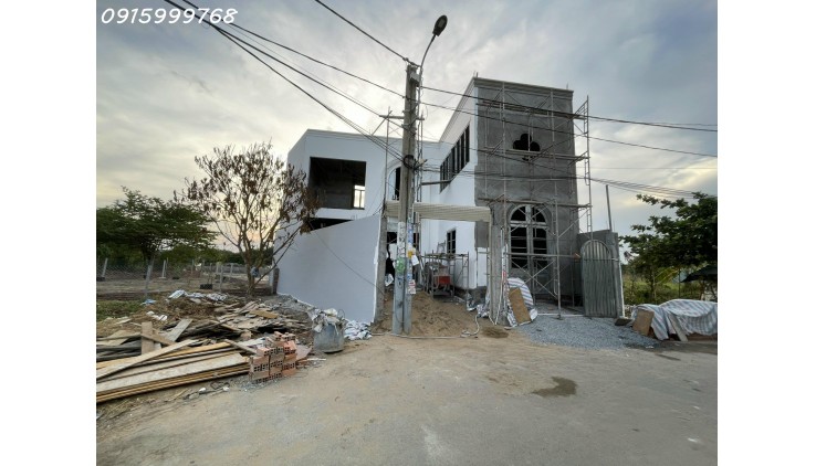 1000m2 Đất mặt tiền sông lớn ngay Phước Kiển,Nhà Bè, cách Q7,Q8 chỉ 5km, Giá cực rẻ