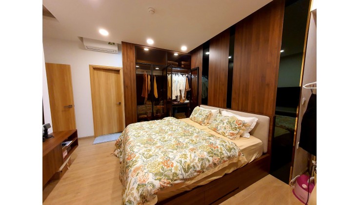 Căn hộ 2 Phòng Ngủ - Diamond Centery, Celadon City - 18 Triệu/Tháng
