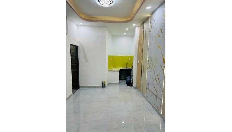 SÁT MẶT TIỀN  NGANG 4.1  DÀI 5.5  - 2 TẤM 
CÓ 2 TỶ Q4