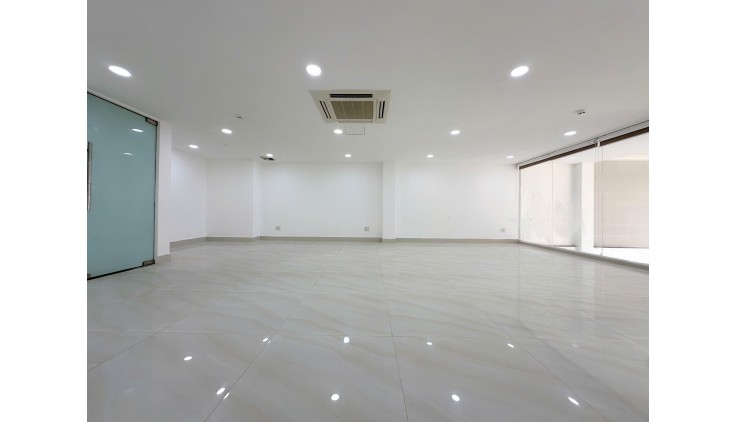 Văn phòng 100m2 tại đường 46 quận 4. Giáp quận 1 giá chỉ 30tr/tháng. Lh 0964640340