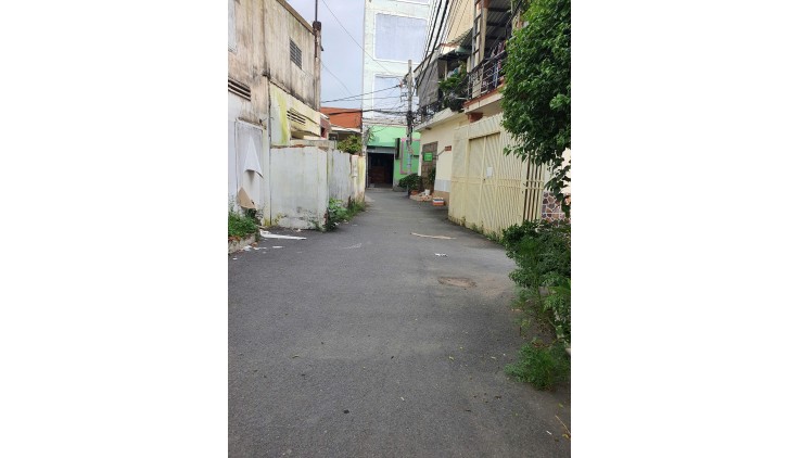 BÁN GẤP DÃY TRỌ THU NHẬP 10TR/T. VÀI BƯỚC CHÂN RA ĐƯỜNG DÂN CHỦ. XE HƠI TỚI CỬA QUAY ĐẦU. VỊ TRÍ TRUNG TÂM BÌNH THỌ KO CÓ CĂN THỨ 2. GIÁ 6.99 TỶ BỚT