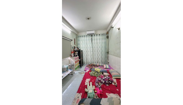 Bán nhà 5 Tầng, Tôn thất Đạm - Bitexco, thông ra Nguyễn Huệ, Q1, 3.3/5x14,5m, 12 tỷ.