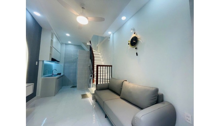 Bán nhà sát lotte mart, Gò Vấp, gần 20m2, 2 tầng, Chỉ hơn 2.x TỶ
