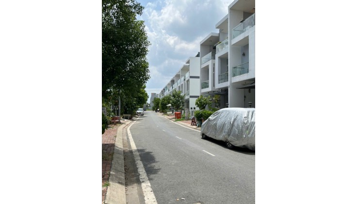 Cho Thuê Nhà Nguyên Căn 1T+2L 3PN Đường số 1, KDC Khang An, Bình Tân. Giá thuê 15tr/tháng