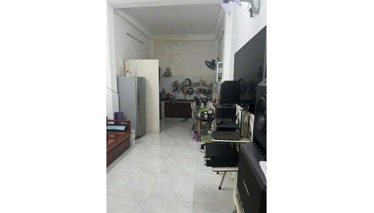 Bán Nhà GÒ VẤP 3 tầng - hẻm xe hơi,  giá mềm giảm sốc