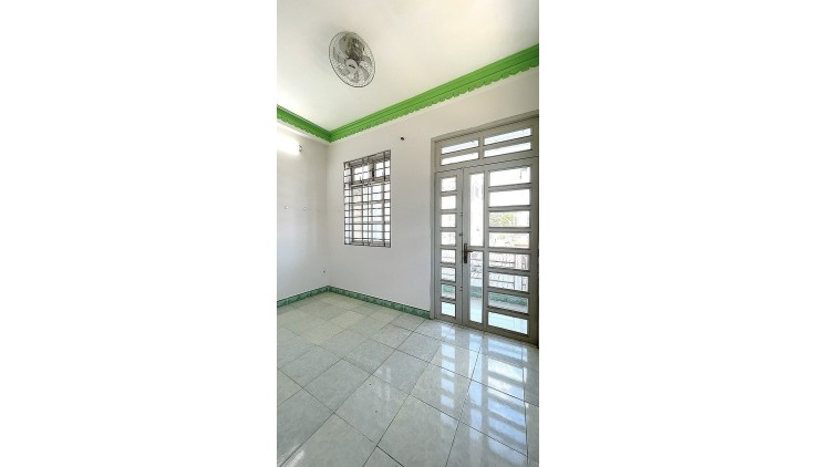 Siêu phẩm 4 tầng Hậu Giang Quận 6 73m2 hẻm thông chỉ 6 tỷ nhỉnh.