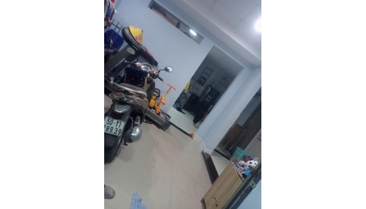 Nhà Ấp Tam Đông DT142mz,  8.2mx 18m  chỉ 4.3 tỷ, Hóc Môn .
