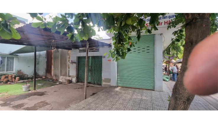 CHÍNH CHỦ Cần Bán nhanh căn nhà vị trí tại xã Bà Điểm, huyện Hóc Môn, TPHCM