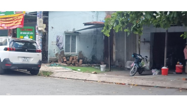 CHÍNH CHỦ Cần Bán nhanh căn nhà vị trí tại xã Bà Điểm, huyện Hóc Môn, TPHCM