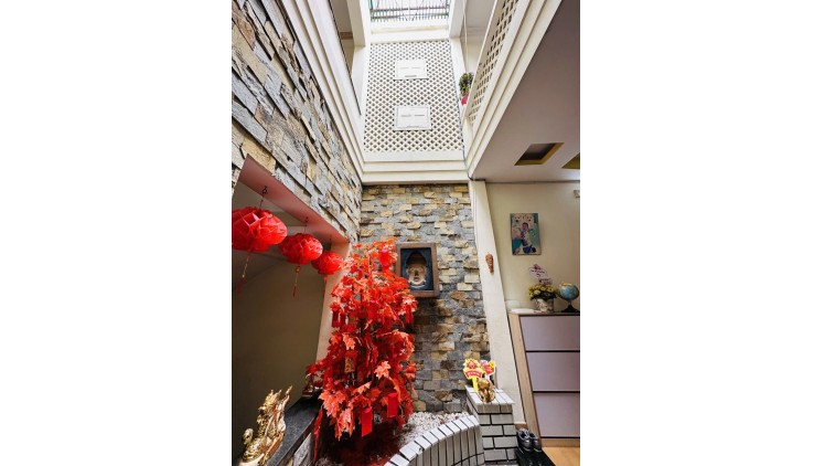 Bán nhà Phạm Phú Thứ, Tân Bình, 4,05m x 26m, đường 10m, có vỉa hè, Chỉ 14.7 tỷ