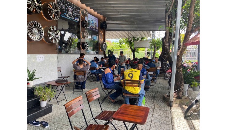 Bình Chánh ! Sang Quán Cafe Góc 2 MT 14m x 26m và Khu Chăm Sóc Xe 5m x 20m , MB thuê rẻ, Tel : 0941903232 ( chính chủ )