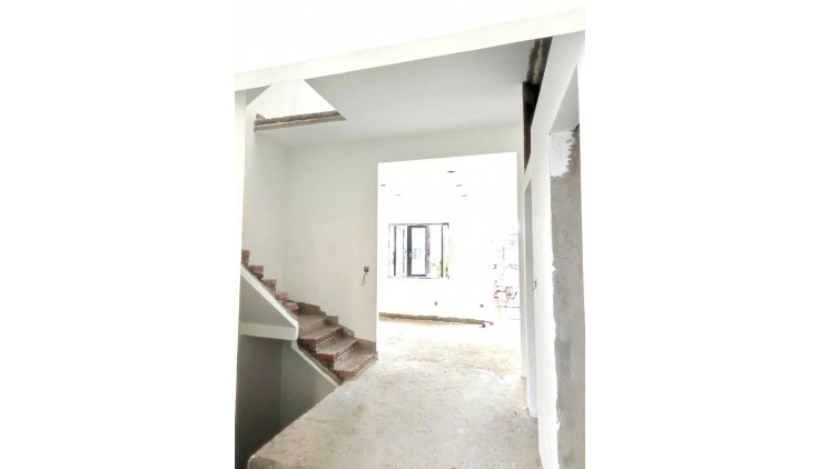 MẶT TIỀN KD, KHU P LÔ, Q2, 4t, MỚI Ở NGAY, Dt 86m2 ( 5.5 x 18 ). Giá chỉ 7.5ty