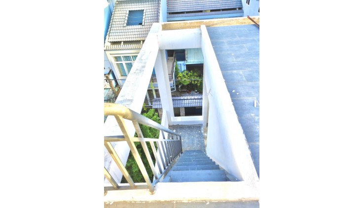 MẶT TIỀN, KHU P LÔ, Q2, 4 TẦNG, Ở NGAY, Dt 87m2 ( 5.5 x 18 ). Giá chỉ 7.55ty
