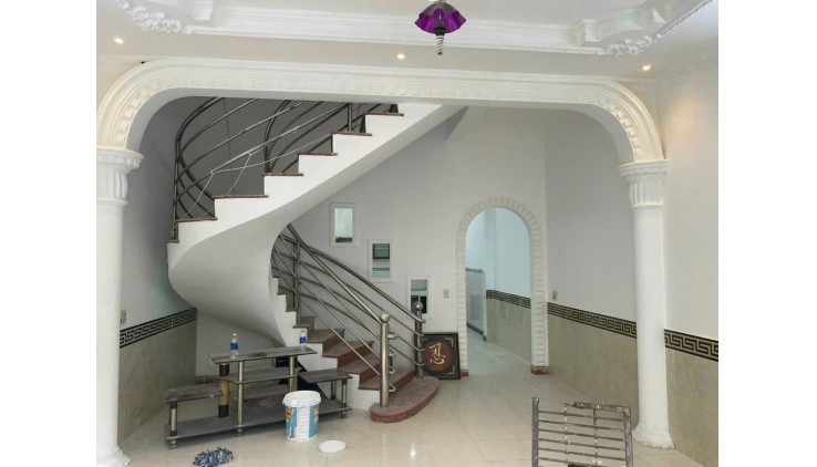 Bán nhà Nguyẽn Sơn, Tân Phú, ngang 4.7m x 12m, 1 sẹc hẻm ô tô, chỉ 5.7 tỷ