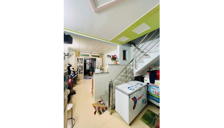 Bán Gấp nhà ngay chợ Phạm Đăng Gảng giáp Tân Phú 40m2 ,2 Tầng Nhỉnh 3tỷ xíu