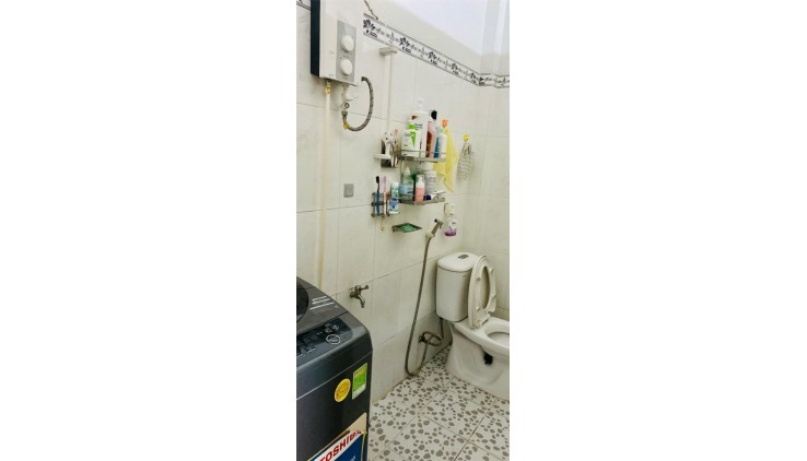 PHƯỜNG 2 - QUẬN 10 - 33M2 - VỊ TRÍ ĐẸP NGAY TRUNG TÂM - GIÁ CHỈ 3.9 TỶ