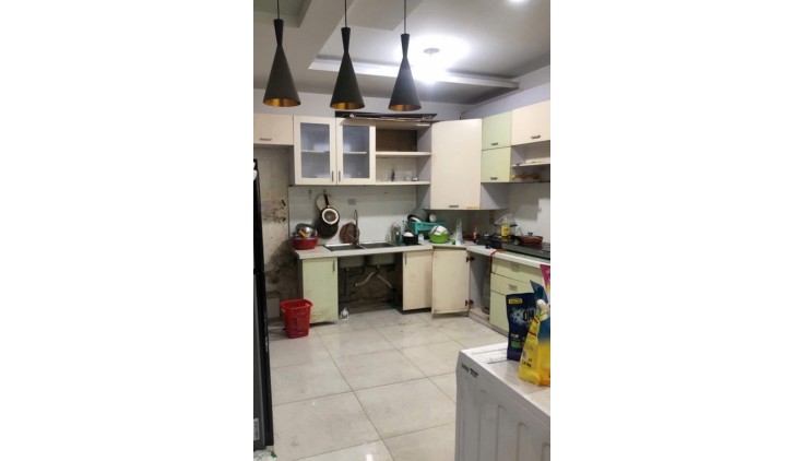 BÁN NHÀ 4 LẦU 1 XẸC VÕ VĂN NGÂN BÌNH THỌ. CĂN HỘ DỊCH VỤ 7 PHÒNG THU NHẬP 25TR/TH. GIÁ 9,3 TỶ. BỚT LỘC