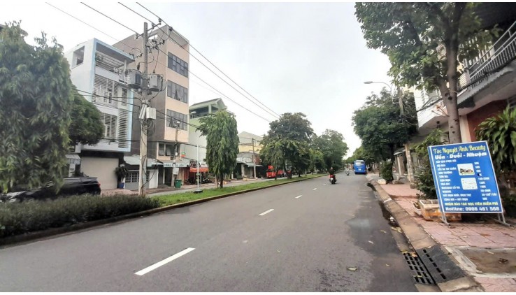 SOS Mặt Tiền KD SIÊU ĐỈNH, ĐẠI LỘ 2, Phước Bình Q9, dòng tiển 18tr/th, Dt 5.5 x 25, chỉ 7.9ty