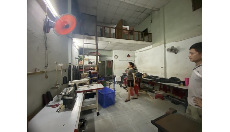 Bán nhà 1/  hẻm oto thông  Thạch Lam quận  Tân Phú chỉ 69tr/m2 còn tl