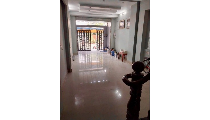 Bán nhà đường số 5 4*19  Bình Hưng Bình Chánh 4 tầng giáp quận 8 chỉ 8,3 tỷ