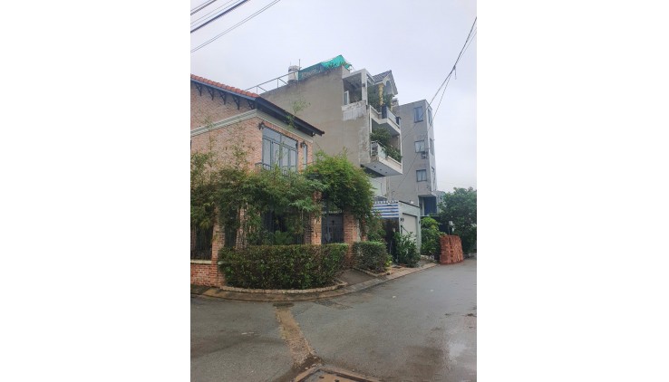 BÁN NHÀ KHU DÂN CƯ HỒNG LONG, HIỆP BÌNH PHƯỚC. KHÔNG GIAN SỐNG XANH. NGANG 6M, NỞ HẬU TÀI LỘC. 145M. GIÁ 9.9 TỶ. TL BỚT LỘC.