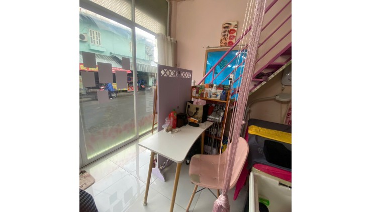CẦN SANG NHƯỢNG LẠI TIỆM NAILS, MI,GỘI Ở BÌNH TÂN