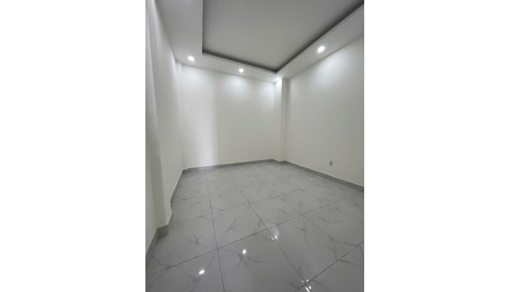 Bán Gấp nhà Lê Trọng Tấn Sơn Kỳ Tân Phú sát Tân Bình 46m2 ,4 Tầng Nhỉnh 4 tỷ