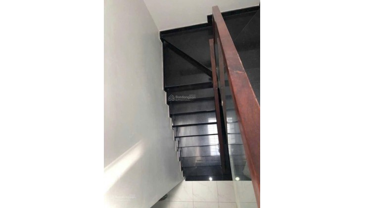 NHÀ MỚI - HXH - MT 4m (  Hơn 5 tỷ TLN  )