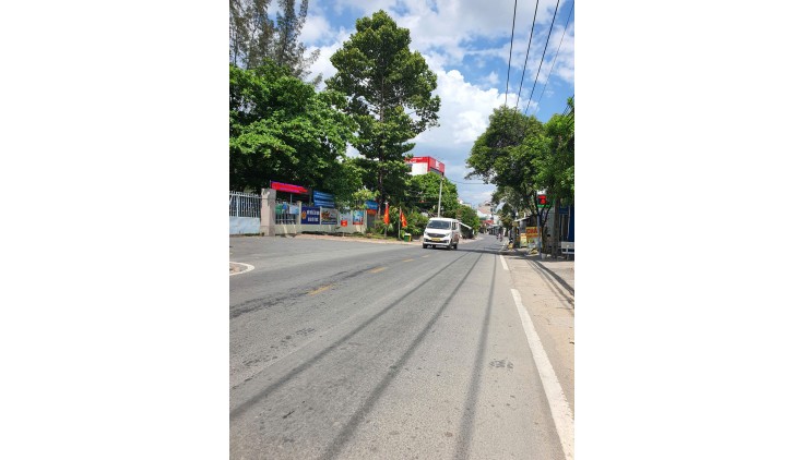BÁN GẤP NHÀ MTKD ĐƯỜNG SỐ 11. LINH XUÂN. MỚI. ĐẸP NỞ HẬU. VÀO Ở NGAY. TẶNG FULL NỘI THẤT. GIÁ 13.9M. TL