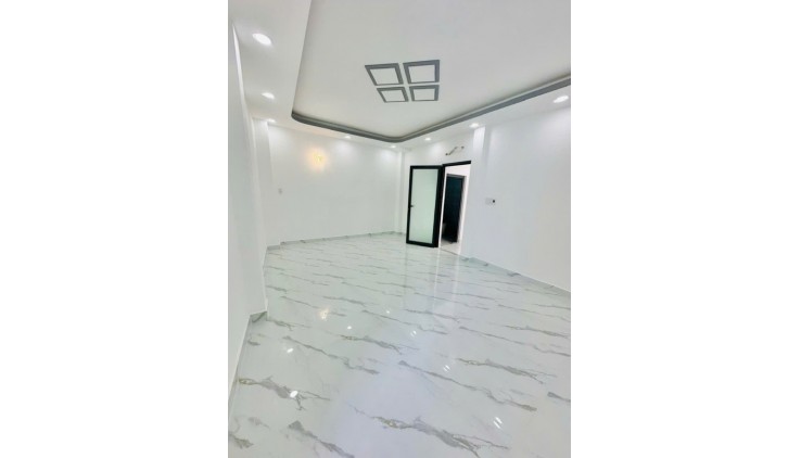 HẺM XE HỎI ĐỖ CỬA - NHÀ ĐẸP LUNG LINH.