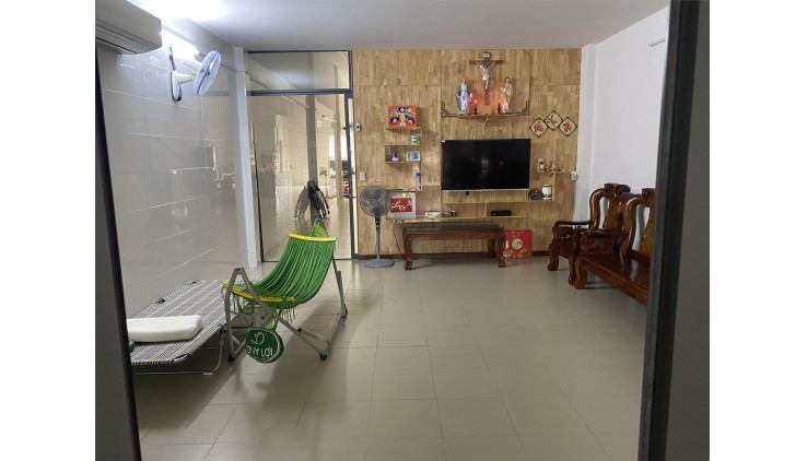 Cần cho thuê lại căn nhà vị trí tại đường Trần Văn Đang, phường 11, quận 3, TPHCM