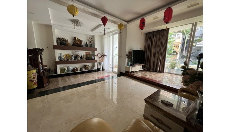 Siêu hiếm bán Biệt Thự Nguyễn Trọng Tuyển,P.1, Tân Bình, khu Biệt lập toàn Biệt Thự, 150m2, chỉ 70 tỷ