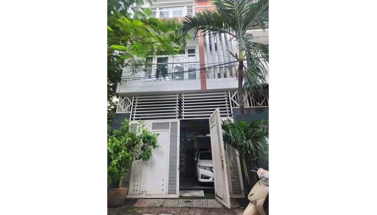 BÁN NHÀ ĐI ĐỊNH CƯ GẤP  - GIÁ RẺ NHÀ ĐẸP HIỆN ĐẠI SẴN NỘI THẤT VÀO Ở NGAY - 70M2 Ô TÔ ĐỂ TRONG NHÀ - KHÔNG QH/LG/LỖI - 8.55 TỶ