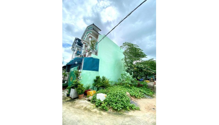 BÁN ĐẤT 2 MẶT HẺM 1/ TRẦN THỊ BỐC HÓC MÔN GIÁ RẺ  KHÔNG BỊ LỘ GIỚI GÓC - HẺM XE TẢI QUAY ĐẦU - KHU NHIỀU NHÀ CAO TẦNG - XÂY DỰNG TỰ DO. Giá 2.95 tỷ