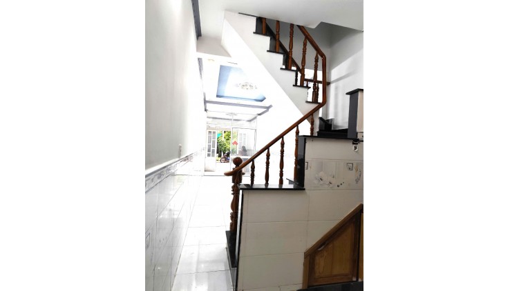 BÁN NHÀ TẶNG MÔI GIỚI - MẶT TIỀN ĐƯỜNG 15M - NGUYỄN THỊ THƠI - HIỆP THÀNH - Q12 - NHỈNH 3 TỶ - 40M2.