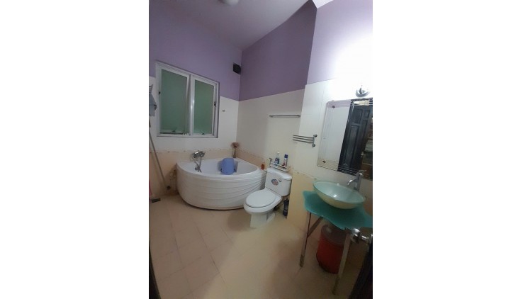 Bán nhà HXH 8m, đường Nguyễn Gia Trí (D2) - Nguyễn Xí, 4x16m, 4 T - 4 PN,  13.8 tỷ.