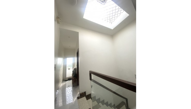 Bán nhà HXH kế MT Khuông Viêt quận Tân Phú 4 x17-2tang chỉ 5.5 tỷ tl