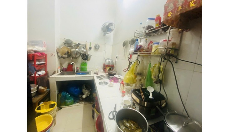 Bán nhà cấp 4 dòng tiền giáp chung cư  Cao Lỗ 4*20 phường 4 quận 8 giá chỉ 15,5 tỷ