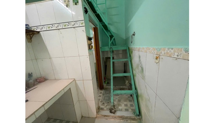 BÁN NHÀ NGAY SÁT KHU TÊN LỬA 80M2 HẺM THÔNG THOÁNG GIÁ CHỈ 3.49 TỶ