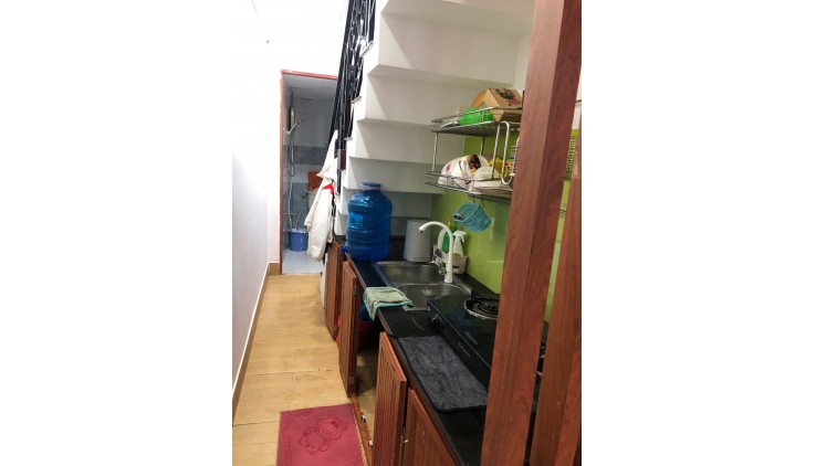 MẶT TIỀN ĐƯỜNG SIÊU HIẾM ngay ngã 6 Gò Vấp, NGANG 5M, hơn 30m2, 2 tầng, Chỉ 2.X TỶ