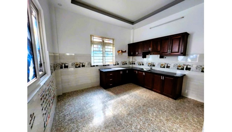 Cho thuê nhà 1T2L 210m2 4pn mặt tiền đường số 20 Hiệp Bình Chánh