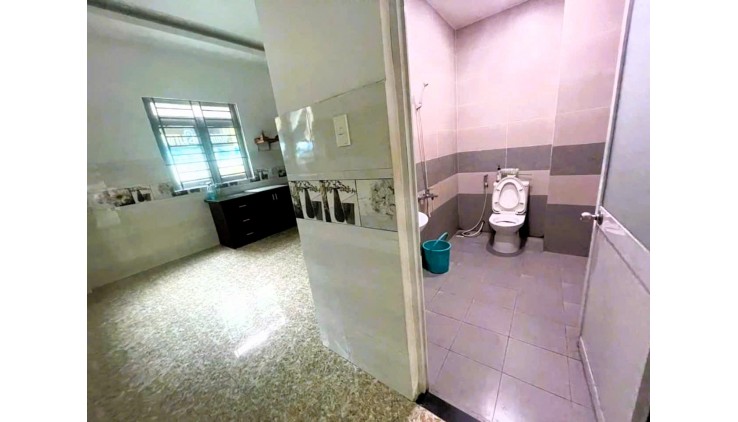 Cho thuê nhà 1T2L 210m2 4pn mặt tiền đường số 20 Hiệp Bình Chánh