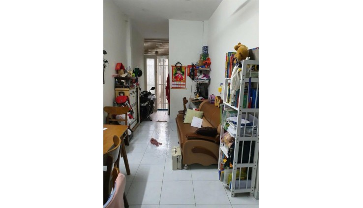TRUNG TÂM QUẬN 10 -  HẺM BA GÁC THÔNG CÁC NGÃ - DTSD 40M2 - NHÀ ĐẸP VÀO Ở NGAY CHỈ NHỈNH 3 TỶ.