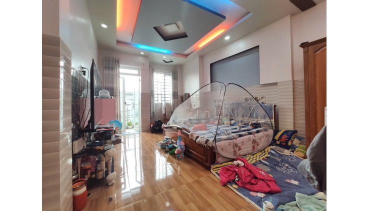Bán nhà riêng Mễ Cốc 110m2 4 tầng 4pn phường 15 quận 8 chỉ 5,4 tỷ